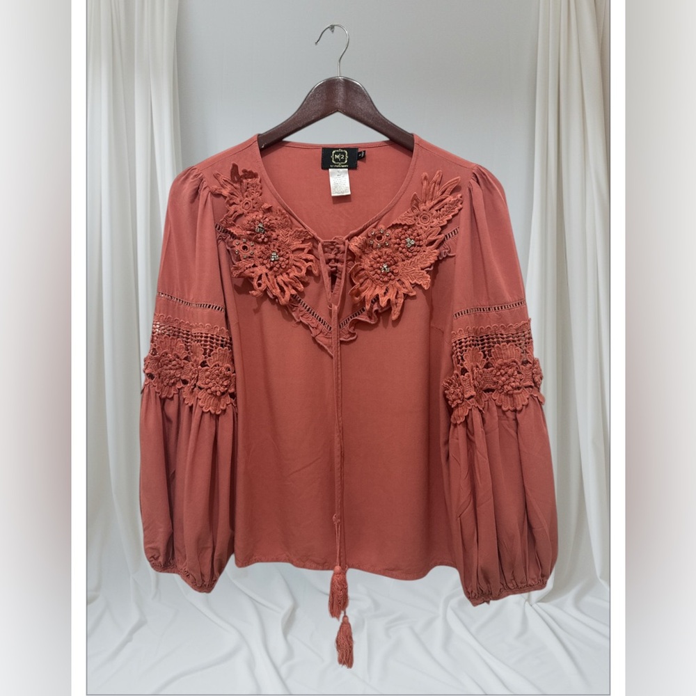 Women's Blouse M/2 Coral Color Size M/L 100% Rayon.